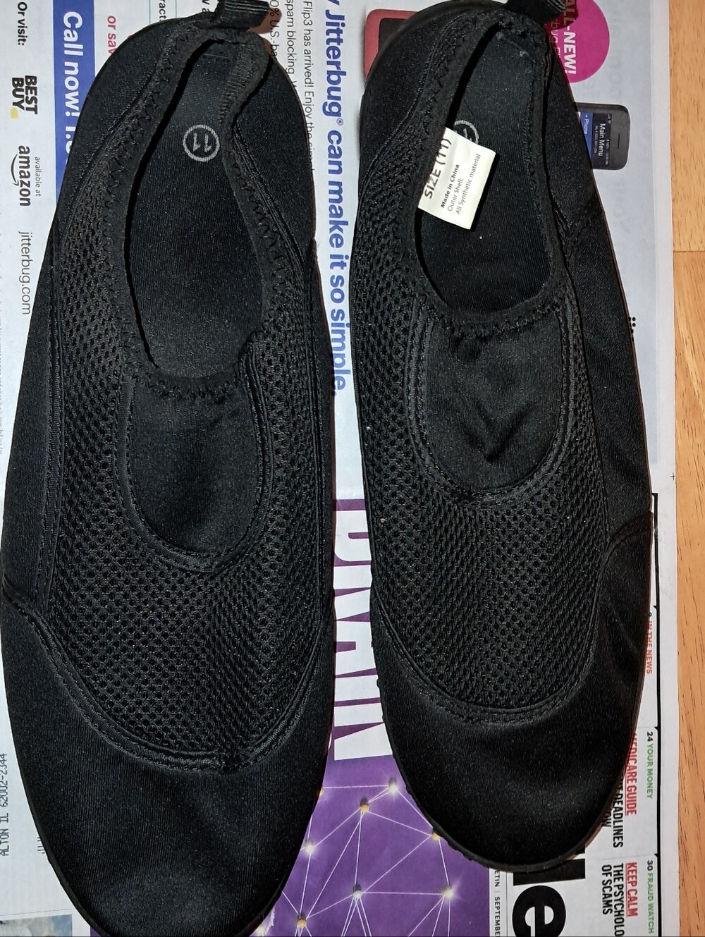 WATER SHOES BLACK SIZE 11 GOOD PRE-OWNED CONDITION